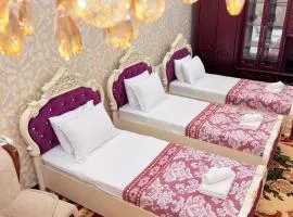 Private 3BR House 2 Min Walk to Registan