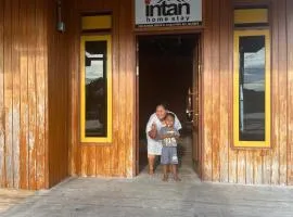 Intan Homestay