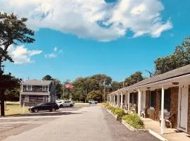 The Chatham Motel