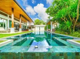 Deluxe Villas Phuket Free Airport Pickup from 7 days