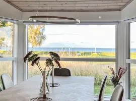 2 Bedroom Cozy Home In Askø