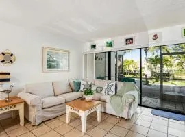 Spacious Townhome - Pool, Tennis & Marina - Central AC, WiFi & Snowbird-Friendly