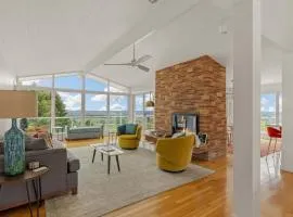 Vino Vista - Mid-Century Stunning Views w Deck