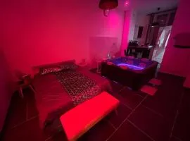 Cozy Studio with Private Jacuzzi, Modern Comfort