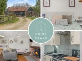 The Nook, 1 Bedroom Cottage with Indoor Fireplace