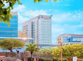 Mercure Okinawa Naha, hotel em Naha
