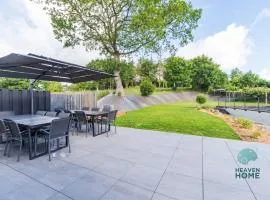 Grande maison familiale avec jardin parking et jeux