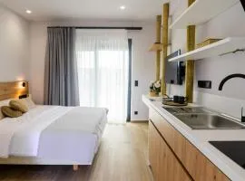 Aura Otto Luxury Living