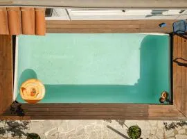 pRETTy Home with Private Pool, Sea View