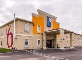 Motel 6-Jourdanton, TX