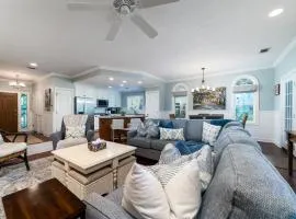 2501 Chateau by the Green