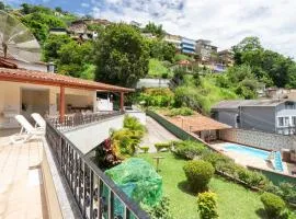 House with Private Pool in Petrópolis