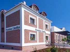 Penzion Lhotka