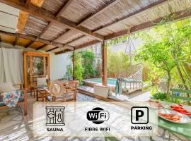 L'Escale - Idéal Couple & Pro en Quête d'un Moment Détente et se Ressourcer - Sauna Exclusif & Terrasse Privée - Piscine - WIFI HD - 5min Port Toulon & Plage