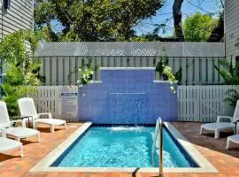 KW72A Old Town Garden Villas - Abaco Suite