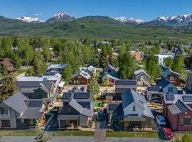 6-Cottage Bundle at Academy Place