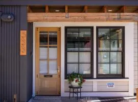 Academy Place | Larkspur