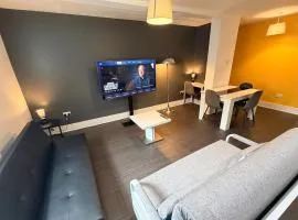 Canterbury High St 1 Bedroom Apartment Sleeps 5