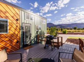 The Narrows Tiny Home, hotel en Apple Valley