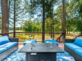 The Bungalow at Pebble Beach Canal Views with Hot Tub