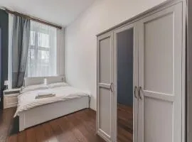 Private Room, AC, Central w Kitchen