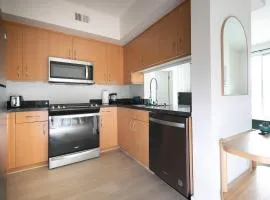 Central Penthouse Studio with Free Parking