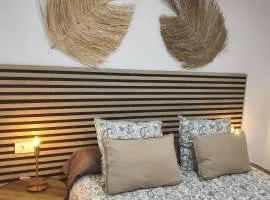 Central Apartment 4P Playa Chica Beach 2min WIFI