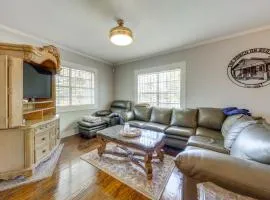 Quiet Home Near I-49, Downtown & 2 Hospitals