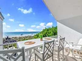 Coconuts Beachfront #112