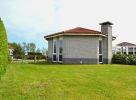 Nice house on the golf course with sauna