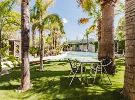 Villa in Valencia, BBQ, Pool, AC,16Pax
