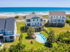 Oceanfront Pet Friendly with Private Pool and Hot Tub