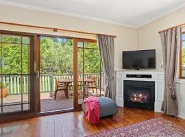 Korla Cottage, Leura Family & Pet Friendly Stay