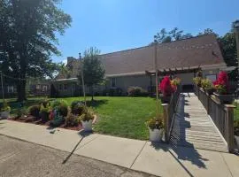 Medley Manor
