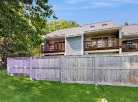 Bay View Dog-Friendly Townhouse w/Porch, Gas Grill, Washer/Dryer, Partial A/C