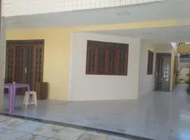 Casa com 2 quartos em excelente localização