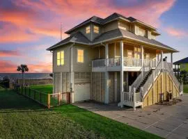 Cs the Day Beachfront Sleeps 14 Fantastic Location