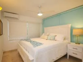 2 Bedroom Sleeps 6 - Cozy Condo with beach access