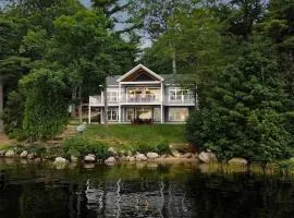 Lakeside Cottages on Toddy Pond