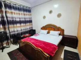 Chambre ventillo Nb Toillette extérieure ideal pour vos sejours a dakar