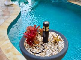 Paradise Place Apartments, hotel u gradu Mount Irvine