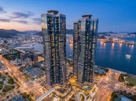 Le Collective Busan station