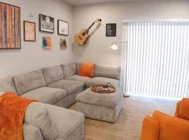 Cozy King Bds, Sectional, Heated Pool, Bike Lift