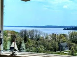 Bayside Waterview Cottage