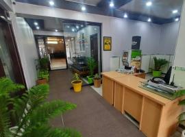 Hotel O by OYO Graceland, Hotel in Srīnagar