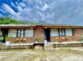 The Fern Villa & Bungalow Ta Van