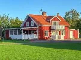 Lovely Home In Gamleby With Wifi