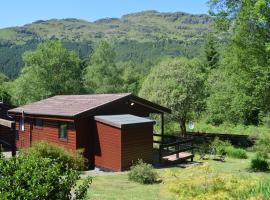 Ash Lodge, hotel with parking in Benmore