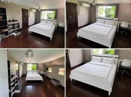 Spacious 70sqm Jungle Loft Peaceful Green Escape
