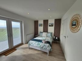 Sea Breeze - Sea Scape View, Hotel in Wick